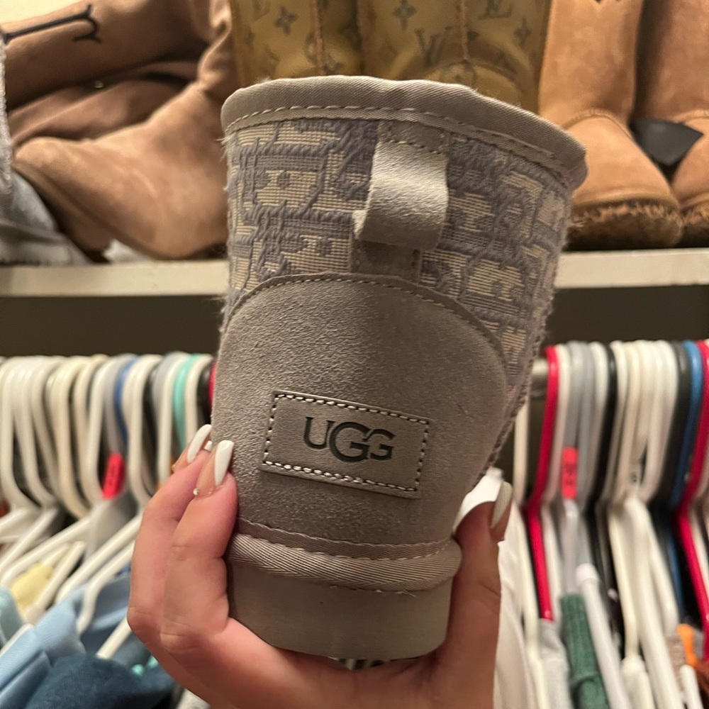 Grey uggs